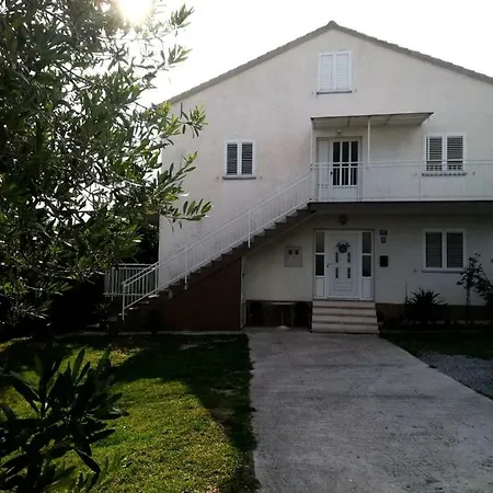 Appartement Cvita *